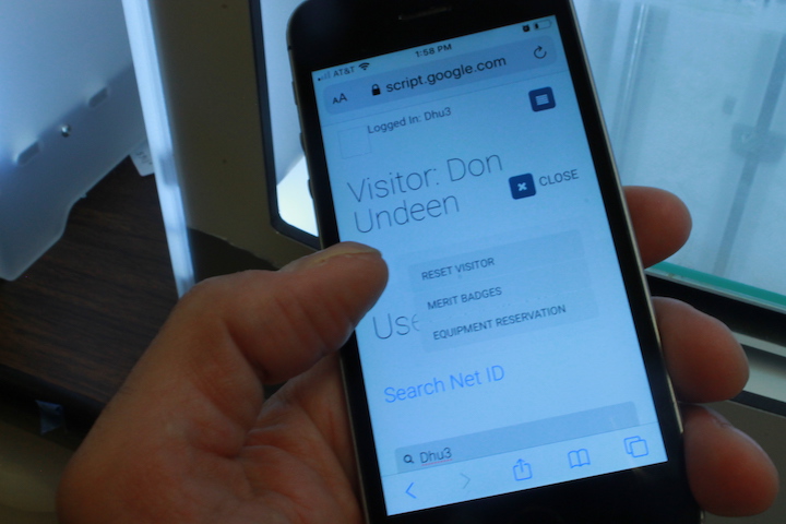 Maker Hub Mobile Volunteer App: Visitor Service Menu